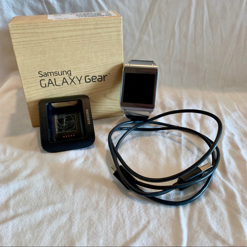 Samsung galaxy gear smart watch